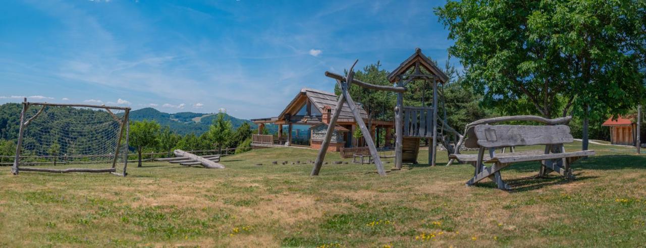Holiday Home Ernest Zelezni With Hot Tub Ivancna Gorica Ngoại thất bức ảnh