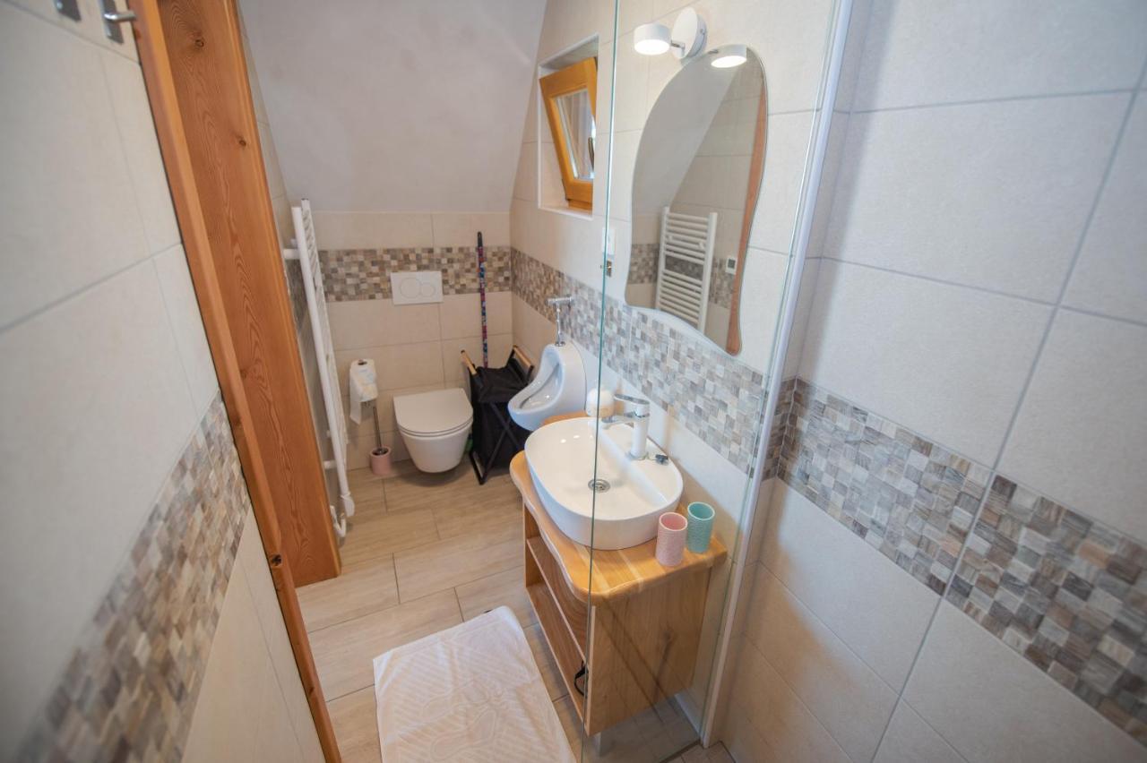Holiday Home Ernest Zelezni With Hot Tub Ivancna Gorica Ngoại thất bức ảnh