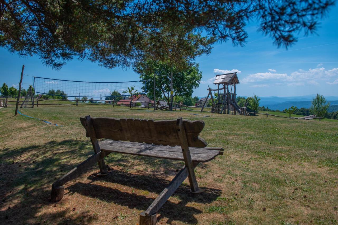 Holiday Home Ernest Zelezni With Hot Tub Ivancna Gorica Ngoại thất bức ảnh