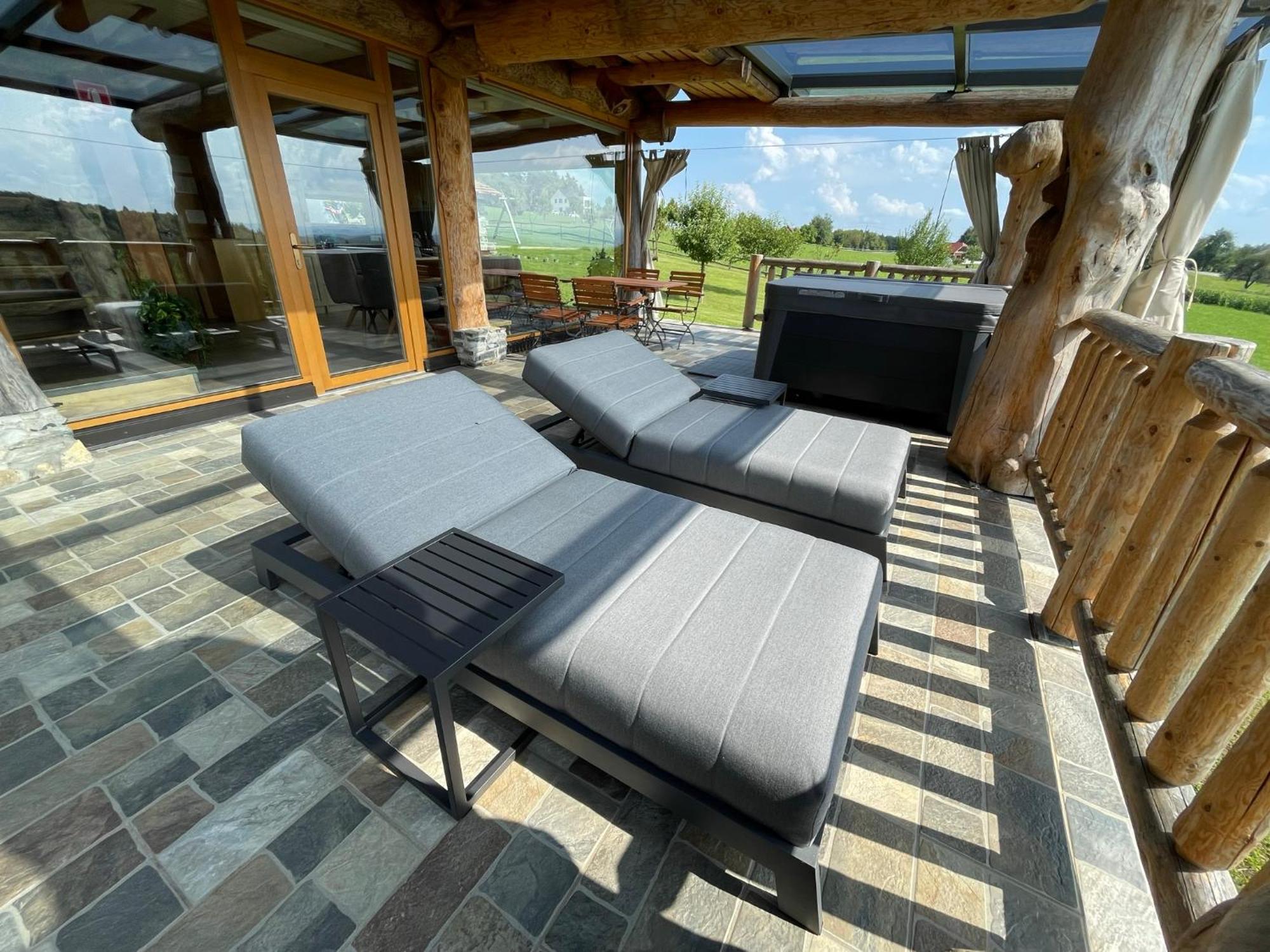 Holiday Home Ernest Zelezni With Hot Tub Ivancna Gorica Ngoại thất bức ảnh